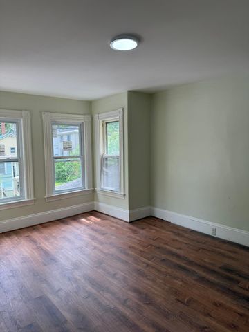 50 School Street, Claremont, NH 03473