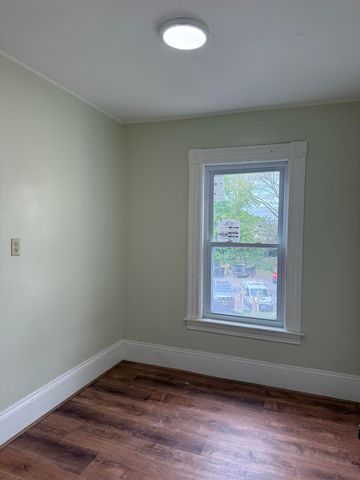 50 School Street, Claremont, NH 03473