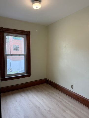 50 School Street, Claremont, NH 03473