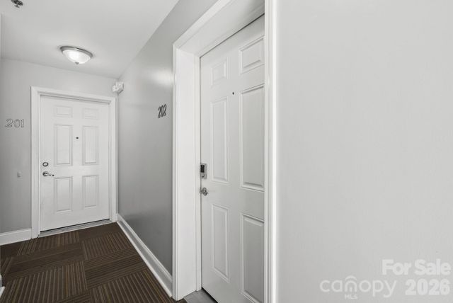 600 N Skyloft Drive 202, Asheville, NC 28801