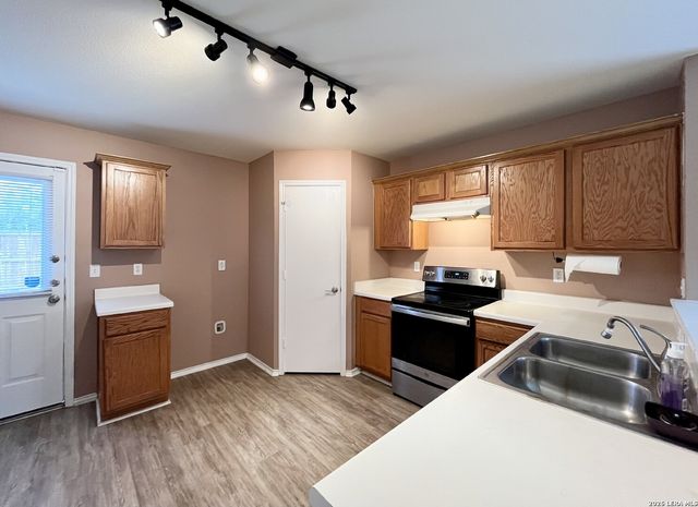 6611 Cougar Village, San Antonio, TX 78242