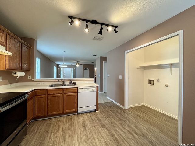 6611 Cougar Village, San Antonio, TX 78242