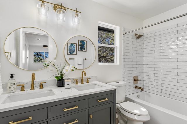 3309 Harpers Ferry LN, Austin, TX 78745