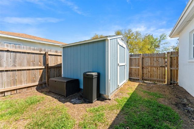 251 DAVISON AVENUE NE, St Petersburg, FL 33703