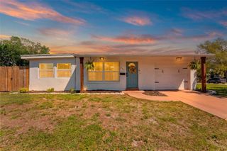 251 DAVISON AVENUE NE, St Petersburg, FL 33703