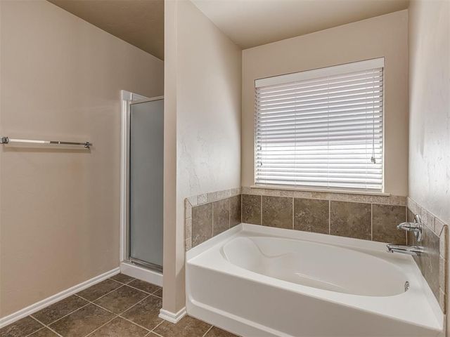 1002 Clingmans Dome Road, Norman, OK 73069