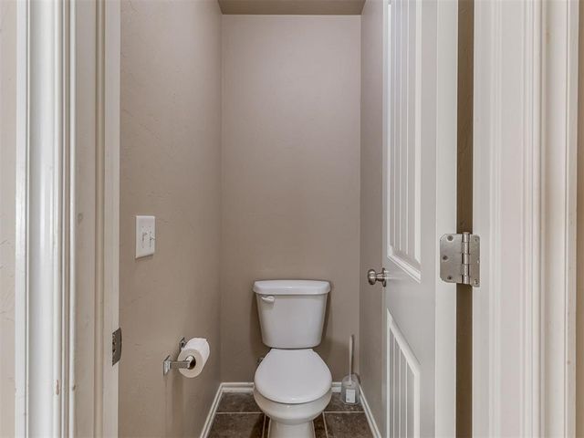 1002 Clingmans Dome Road, Norman, OK 73069