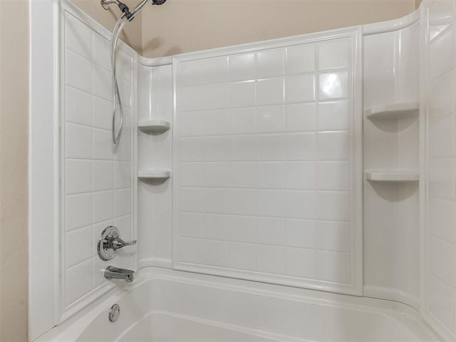 1002 Clingmans Dome Road, Norman, OK 73069