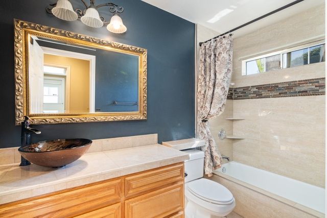 30245 White Wake, Canyon Lake, CA 92587