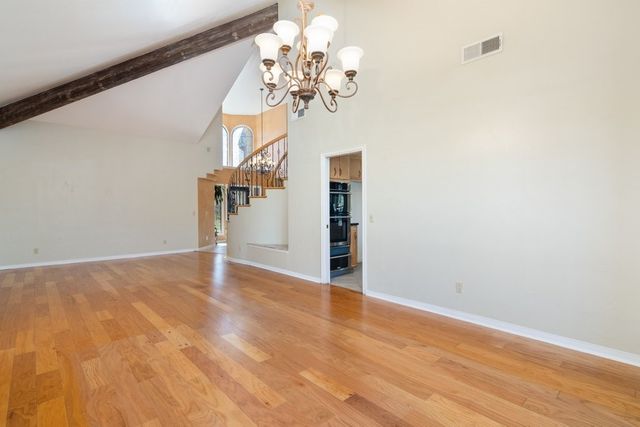 30245 White Wake, Canyon Lake, CA 92587