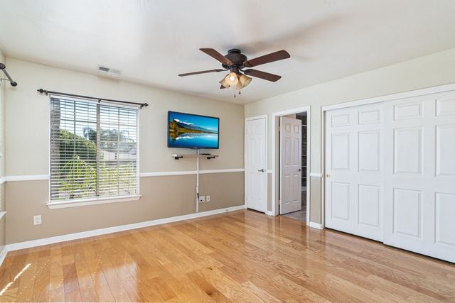 30245 White Wake, Canyon Lake, CA 92587