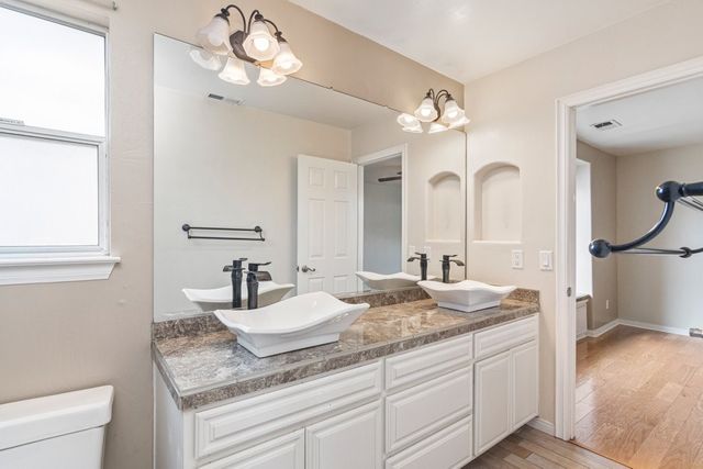 30245 White Wake, Canyon Lake, CA 92587