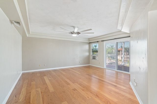 30245 White Wake, Canyon Lake, CA 92587