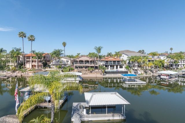 30245 White Wake, Canyon Lake, CA 92587