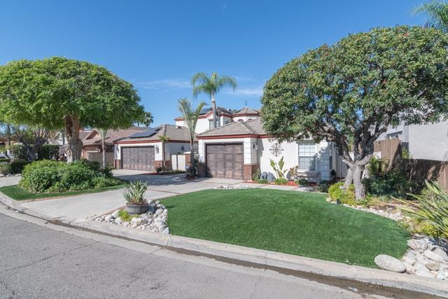 30245 White Wake, Canyon Lake, CA 92587