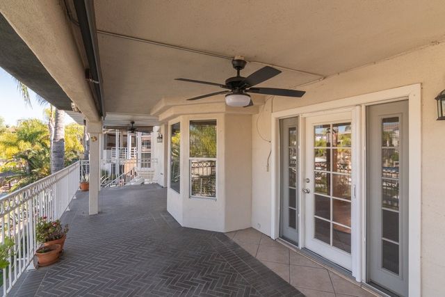 30245 White Wake, Canyon Lake, CA 92587