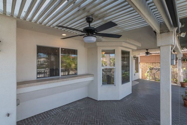 30245 White Wake, Canyon Lake, CA 92587