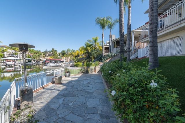 30245 White Wake, Canyon Lake, CA 92587