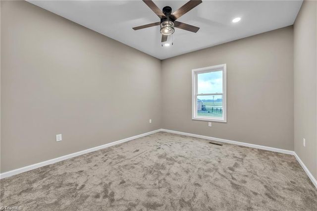 130 Oak Pointe Lane, Wilkesboro, NC 28697