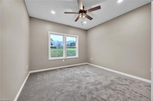 130 Oak Pointe Lane, Wilkesboro, NC 28697