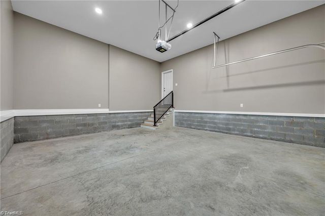 130 Oak Pointe Lane, Wilkesboro, NC 28697