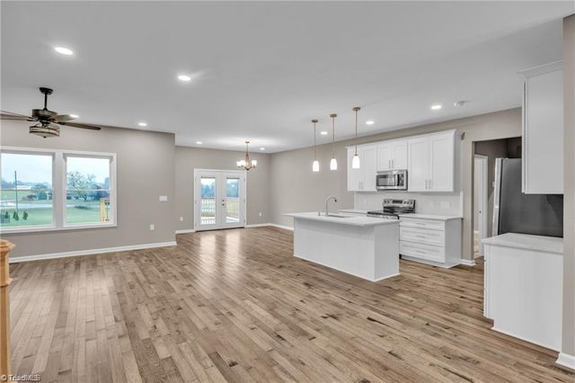 130 Oak Pointe Lane, Wilkesboro, NC 28697