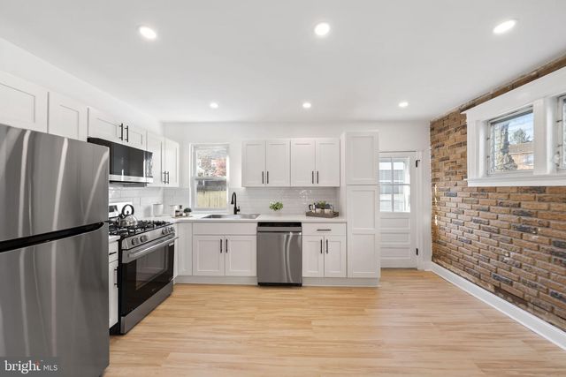 2517 MARSHALL RD, Drexel Hill, PA 19026