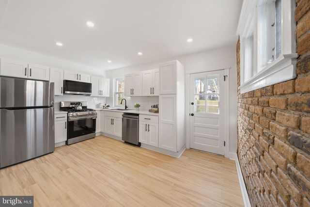 2517 MARSHALL RD, Drexel Hill, PA 19026