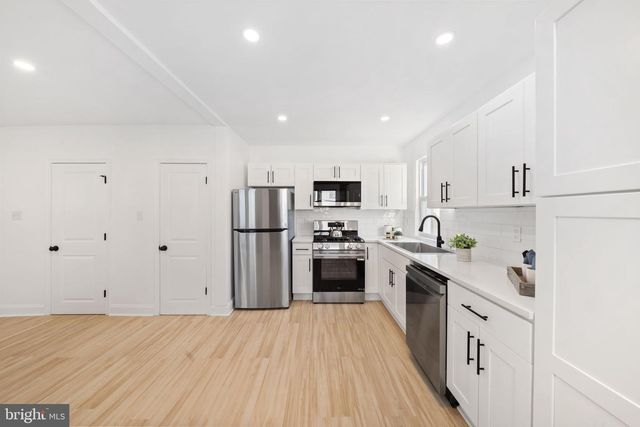 2517 MARSHALL RD, Drexel Hill, PA 19026