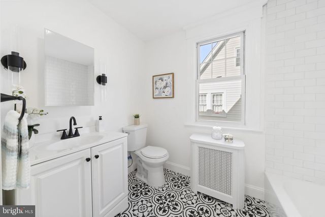 2517 MARSHALL RD, Drexel Hill, PA 19026