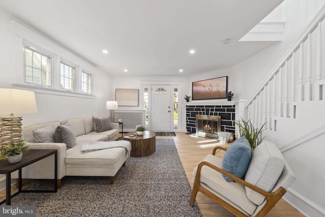 2517 MARSHALL RD, Drexel Hill, PA 19026