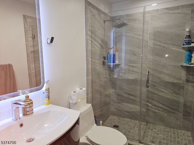 6 RUTGERS DRIVE, Newark City, NJ 07103