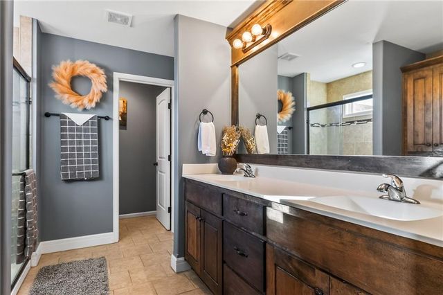 1004 SE Beatty Court, Blue Springs, MO 64014