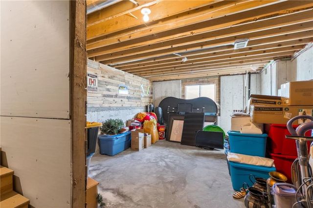 1004 SE Beatty Court, Blue Springs, MO 64014