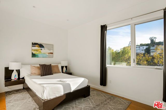 8469 FRANKLIN Avenue, West Hollywood, CA 90069