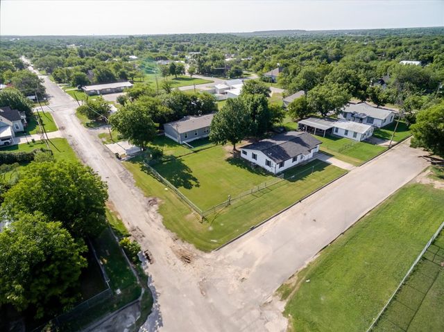 1503 SW 6th Avenue, Mineral Wells, TX 76067