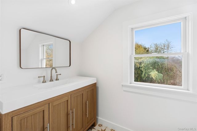 48 Watchogue Avenue, East Moriches, NY 11940