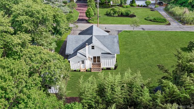 48 Watchogue Avenue, East Moriches, NY 11940