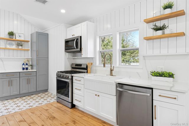 48 Watchogue Avenue, East Moriches, NY 11940