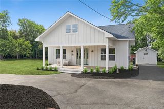 48 Watchogue Avenue, East Moriches, NY 11940