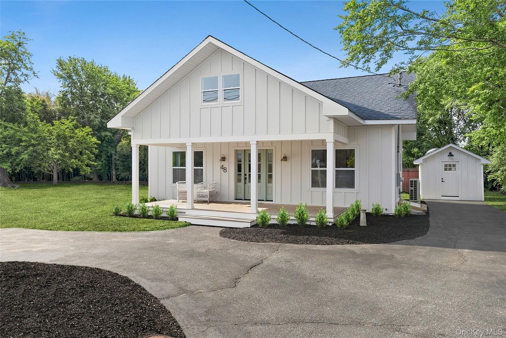 48 Watchogue Avenue, East Moriches, NY 11940