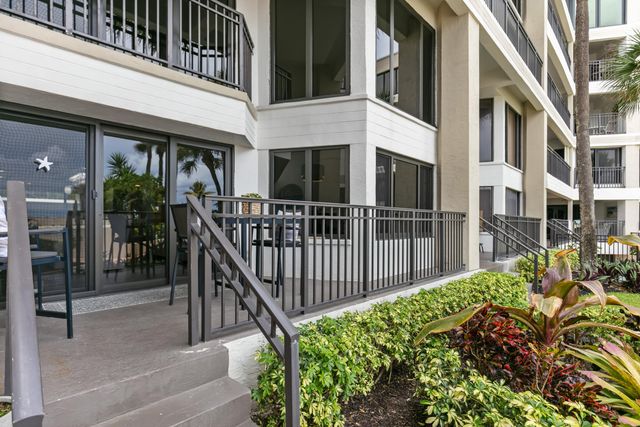 665 SE 21st Avenue 104, Deerfield Beach, FL 33441