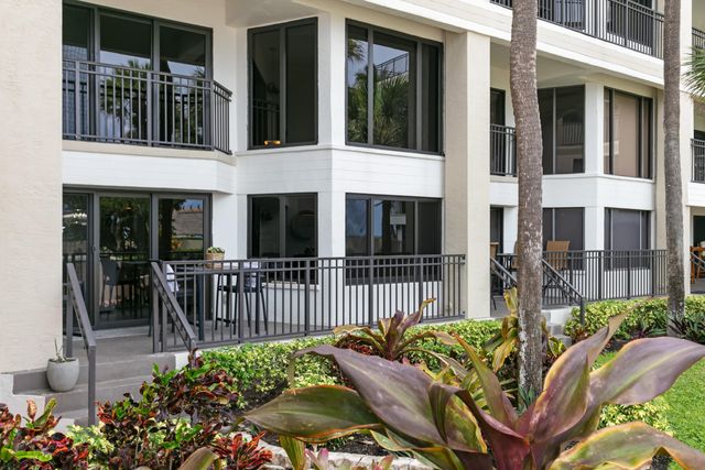 665 SE 21st Avenue 104, Deerfield Beach, FL 33441