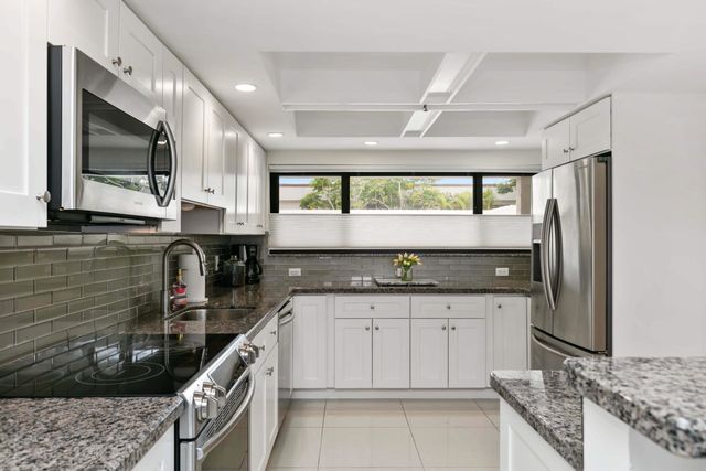 665 SE 21st Avenue 104, Deerfield Beach, FL 33441