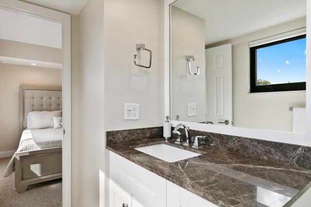 665 SE 21st Avenue 104, Deerfield Beach, FL 33441