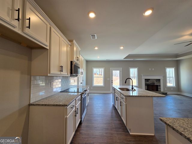 37 JEFFREY Lane, Dallas, GA 30157