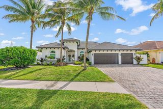 596 N Cypress Drive, Tequesta, FL 33469