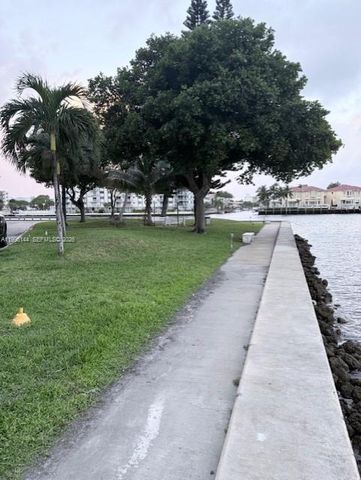 301 174 2217, Sunny Isles Beach, FL 33160