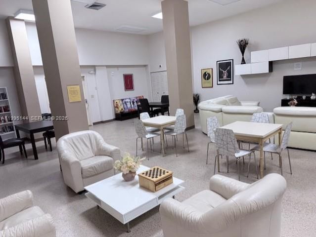 301 174 2217, Sunny Isles Beach, FL 33160