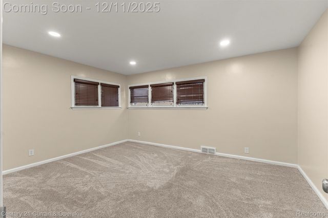 17271 Hamilton Avenue, Allen Park, MI 48101